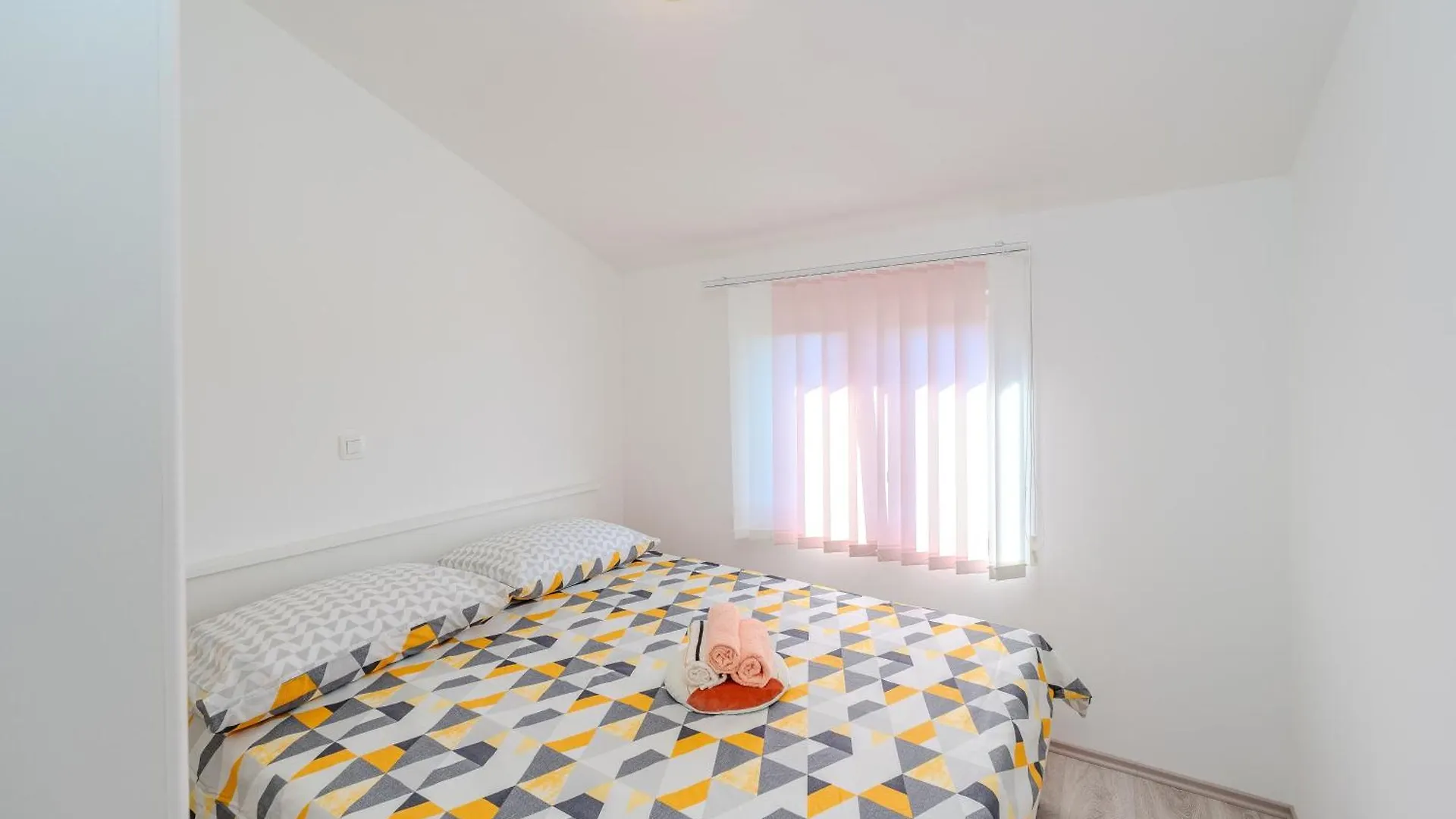 Emila'S Apartments 宁