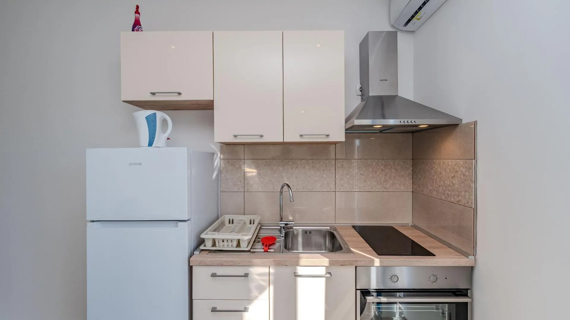 Emila'S Apartments 宁